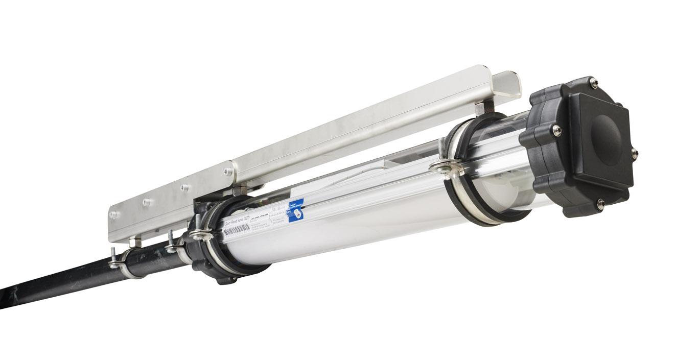 ATEX certified SLAM FIXED Novo 1LED with pole fittings.